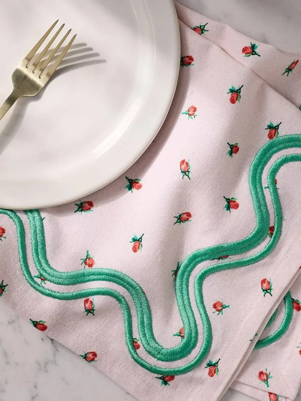 Anthropologie Madeline Napkins, set of 2, floral rosebud print - pink, green